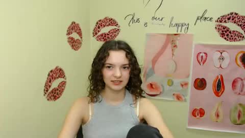 Snapshot of _megasta chatting on December 12, 2024, 4:53 pm Susie online show from December 12, 2024, 4:53 pm