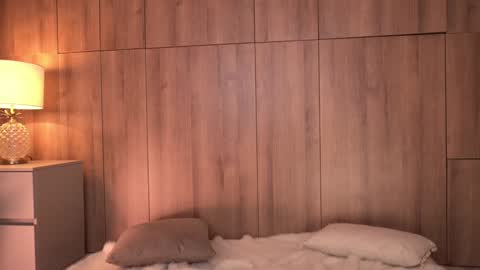 Snapshot of _meghan_gomez1_ chatting on December 18, 2025, 6:47 pm online show from December 18, 2025, 6:47 pm