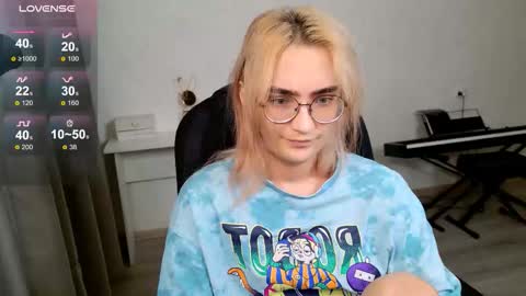 Snapshot of _meow_neko_ chatting on January 10, 2026, 3:41 am _meow_neko_ online show from January 10, 2026, 3:41 am