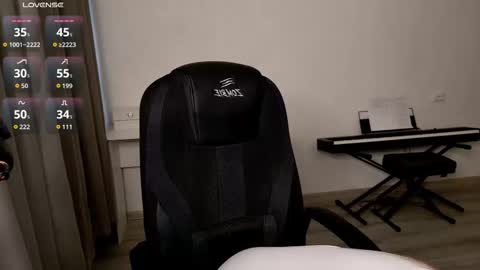 Snapshot of _meow_neko_ chatting on February 17, 2026, 9:17 am _meow_neko_ online show from February 17, 2026, 9:17 am