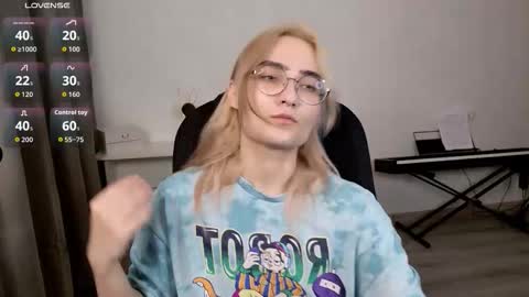 Snapshot of _meow_neko_ chatting on February 22, 2026, 10:41 pm _meow_neko_ online show from February 22, 2026, 10:41 pm