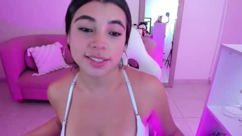  MIa blue 18  online show from December 16, 2025, 6:46 pm