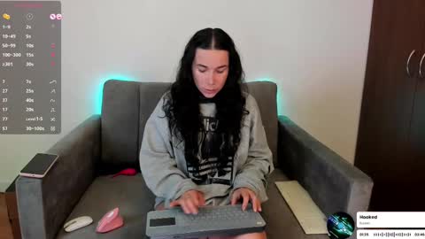 Snapshot of _mila0717 chatting on March 12, 2025, 3:24 am Mila online show from March 12, 2025, 3:24 am