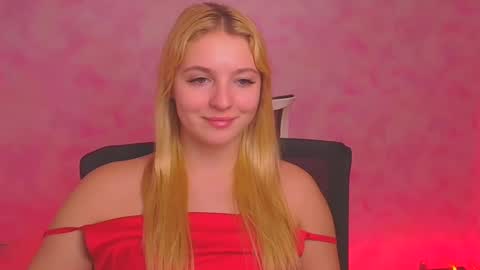 Snapshot of _mila_la_ chatting on December 28, 2024, 10:03 am Melanie online show from December 28, 2024, 10:03 am