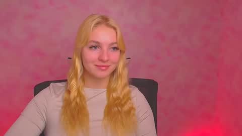 Snapshot of _mila_la_ chatting on January 3, 2025, 9:47 am Melanie online show from January 3, 2025, 9:47 am