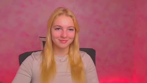 Snapshot of _mila_la_ chatting on January 4, 2025, 12:27 pm Melanie online show from January 4, 2025, 12:27 pm