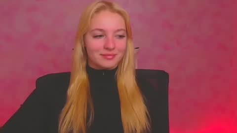 Snapshot of _mila_la_ chatting on January 6, 2025, 6:47 am Melanie online show from January 6, 2025, 6:47 am