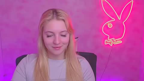 Snapshot of _mila_la_ chatting on February 2, 2025, 9:08 am Melanie online show from February 2, 2025, 9:08 am