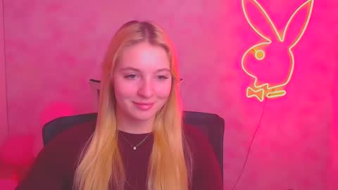 Snapshot of _mila_la_ chatting on February 24, 2025, 12:37 pm Melanie online show from February 24, 2025, 12:37 pm