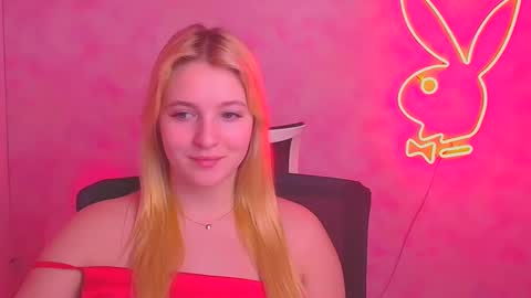 Snapshot of _mila_la_ chatting on February 28, 2025, 10:30 am Melanie online show from February 28, 2025, 10:30 am
