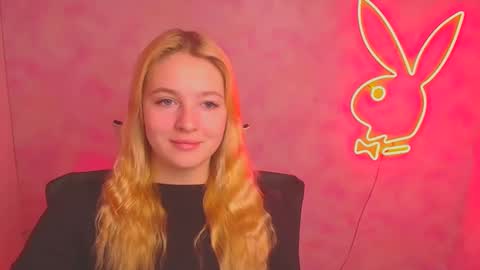 Snapshot of _mila_la_ chatting on March 2, 2025, 6:16 am Melanie online show from March 2, 2025, 6:16 am