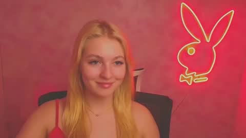 Snapshot of _mila_la_ chatting on March 9, 2025, 3:38 pm Melanie online show from March 9, 2025, 3:38 pm