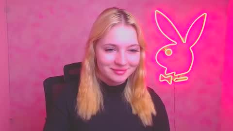 Snapshot of _mila_la_ chatting on October 31, 2025, 7:20 am Melanie online show from October 31, 2025, 7:20 am