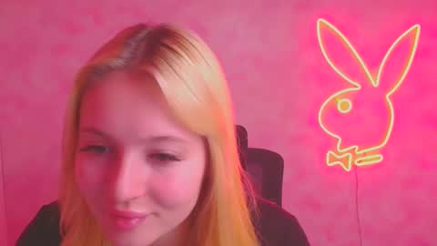 Snapshot of _mila_la_ chatting on November 13, 2025, 1:10 pm Melanie online show from November 13, 2025, 1:10 pm