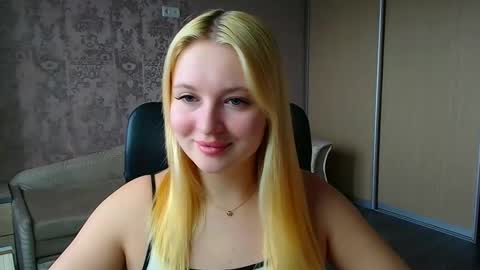 Melanie online show from April 7, 2026, 11:21 am