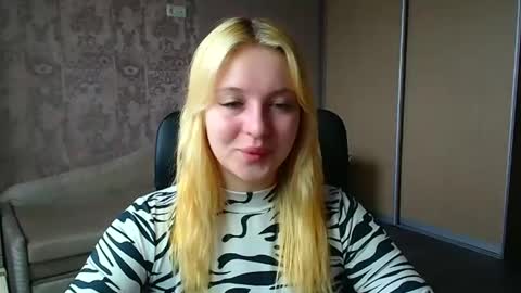 Melanie online show from April 16, 2026, 10:16 am