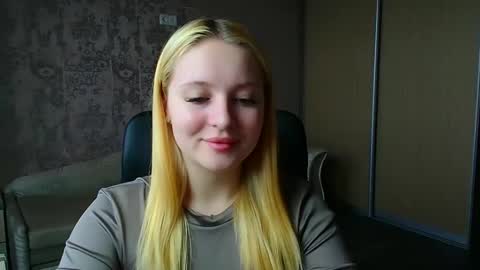 Snapshot of _mila_la_ chatting on April 20, 2026, 9:56 am Melanie online show from April 20, 2026, 9:56 am