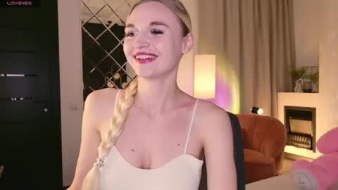 Mila online show from July 13, 2026, 9:28 pm