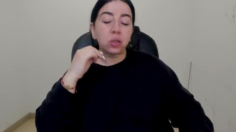 Snapshot of _miss_coco_ chatting on November 12, 2025, 1:11 pm _miss_coco_ online show from November 12, 2025, 1:11 pm