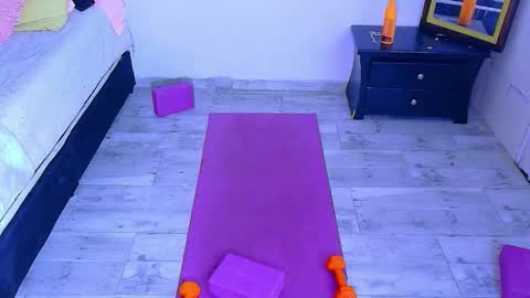 karoline uwu online show from September 19, 2025, 6:41 pm