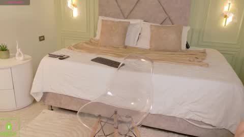 kimberley cruz online show from February 12, 2026, 12:11 pm