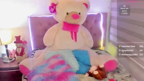 Snapshot of _missemily chatting on January 16, 2025, 3:23 am Emi online show from January 16, 2025, 3:23 am