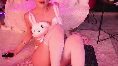Misty Joys online show from May 16, 2026, 5:04 am
