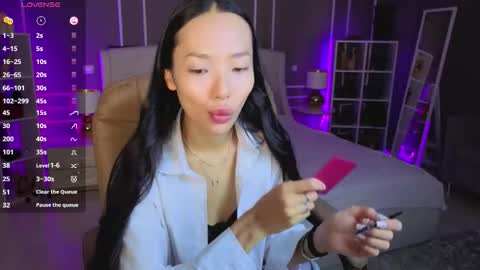  MIURA  online show from February 4, 2026, 1:11 am