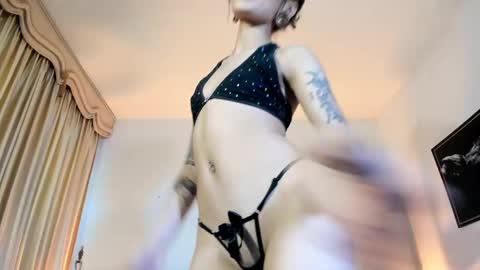 Snapshot of _mizuki chatting on February 24, 2025, 6:26 pm mizuki online show from February 24, 2025, 6:26 pm