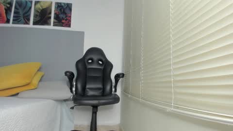 _molly_rosse_ online show from February 3, 2026, 11:37 am