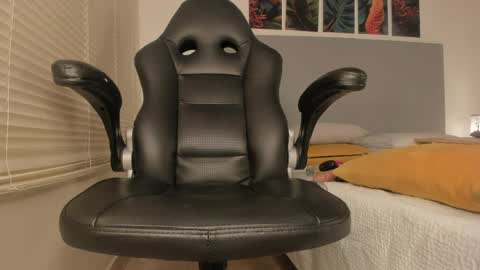 _molly_rosse_ online show from March 25, 2026, 12:22 pm