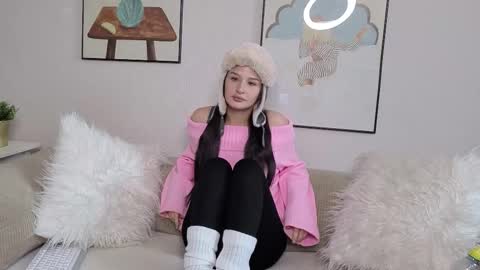 Karina online show from November 7, 2025, 6:24 am