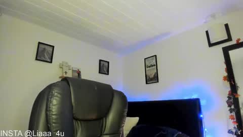 Snapshot of _monserat_ chatting on December 14, 2024, 12:33 am liaaa 4u online show from December 14, 2024, 12:33 am