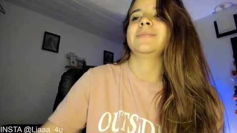 Snapshot of _monserat_ chatting on January 14, 2025, 3:11 am liaaa 4u online show from January 14, 2025, 3:11 am