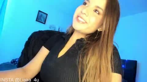 Snapshot of _monserat_ chatting on March 1, 2025, 6:21 pm liaaa 4u online show from March 1, 2025, 6:21 pm