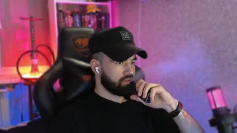 Snapshot of _morti_ chatting on March 11, 2025, 7:03 pm Ask me online show from March 11, 2025, 7:03 pm
