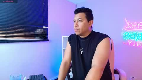 Panda  online show from November 1, 2025, 10:23 pm