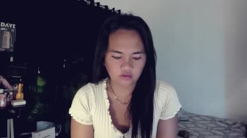 Snapshot of _mslibaylibay_ chatting on April 2, 2026, 11:24 pm Angel online show from April 2, 2026, 11:24 pm