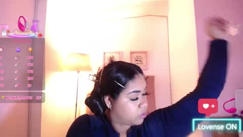 nahomi  online show from October 15, 2025, 9:26 pm