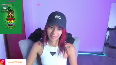 Snapshot of _nana777 chatting on October 19, 2025, 3:40 am Nana online show from October 19, 2025, 3:40 am