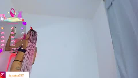 Snapshot of _nana777 chatting on November 19, 2025, 6:02 am Nana online show from November 19, 2025, 6:02 am