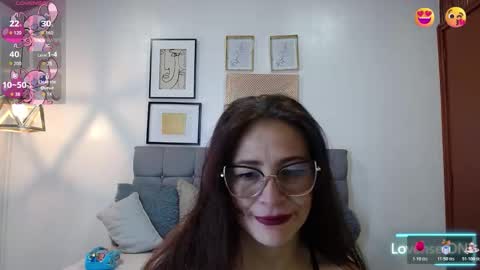 _naomi_s online show from January 7, 2026, 1:57 pm
