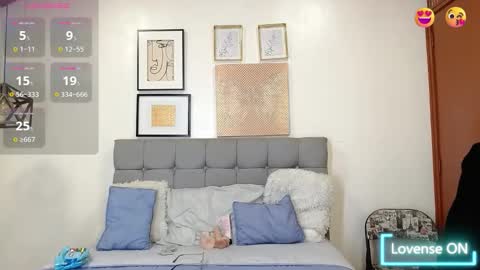 _naomi_s online show from February 25, 2026, 1:54 pm