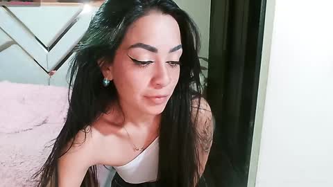 Snapshot of _natashaa19 chatting on February 6, 2025, 7:24 am Natasha Rodriguez independent model online show from February 6, 2025, 7:24 am