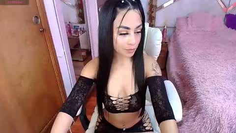 Snapshot of _natashaa19 chatting on November 3, 2025, 8:32 pm Natasha Rodriguez independent model online show from November 3, 2025, 8:32 pm