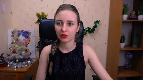 Snapshot of _nicole_new chatting on December 29, 2024, 3:13 pm Nica online show from December 29, 2024, 3:13 pm