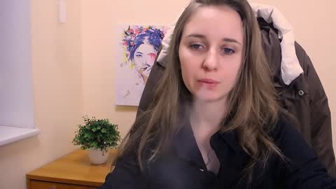 Snapshot of _nicole_new chatting on January 31, 2025, 12:29 pm Nica online show from January 31, 2025, 12:29 pm
