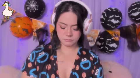 Snapshot of _niiky chatting on October 17, 2025, 12:19 pm niiky online show from October 17, 2025, 12:19 pm