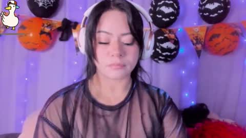 Snapshot of _niiky chatting on October 20, 2025, 12:27 pm niiky online show from October 20, 2025, 12:27 pm