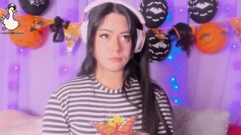 Snapshot of _niiky chatting on October 21, 2025, 12:17 pm niiky online show from October 21, 2025, 12:17 pm